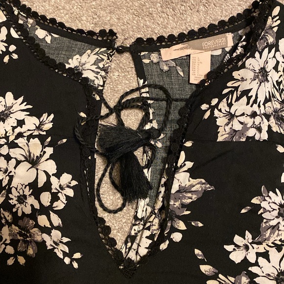 Long Sleeve Romper - Picture 3 of 5